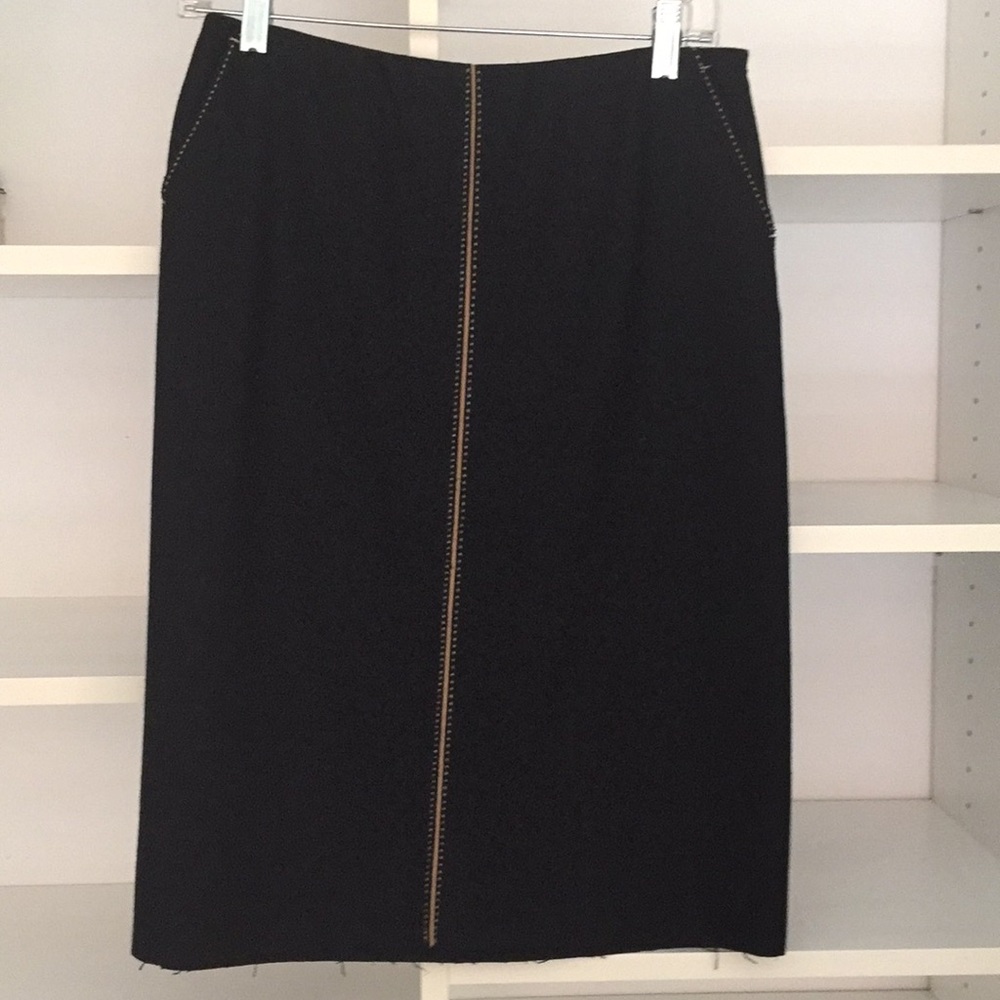 J Crew black wool skirt with beige stitching. Sz 2